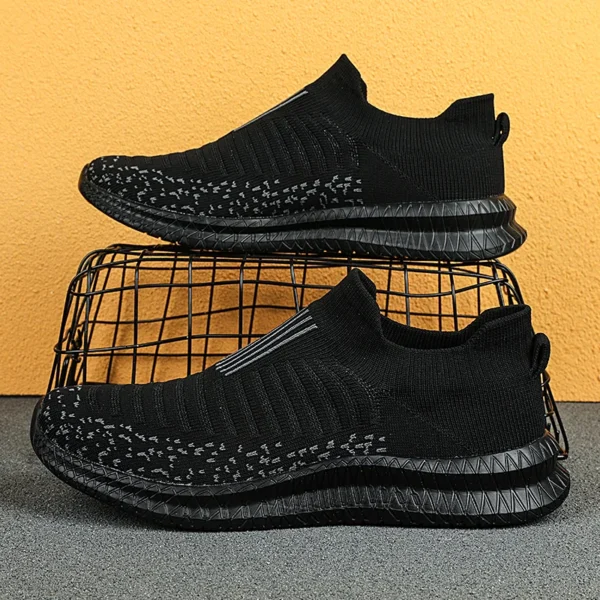 Breathable Men Casual Shoes Lightweight Outdoor Male Walking Shoes Anti-slip Men's Sneakers Slip on Flats Vulcanized Shoes 2023 - Image 4