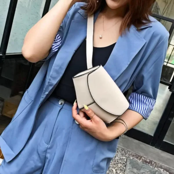 Fashionable Small Waist Bag Versatile Women Small Delicate Snake Skin Decorative Belt Saddle Bag Fashionable Sweater Belt Trendy - Image 5